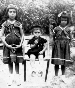 Letícia, Francisco e Maria dos Anjos de Pinho Tavares